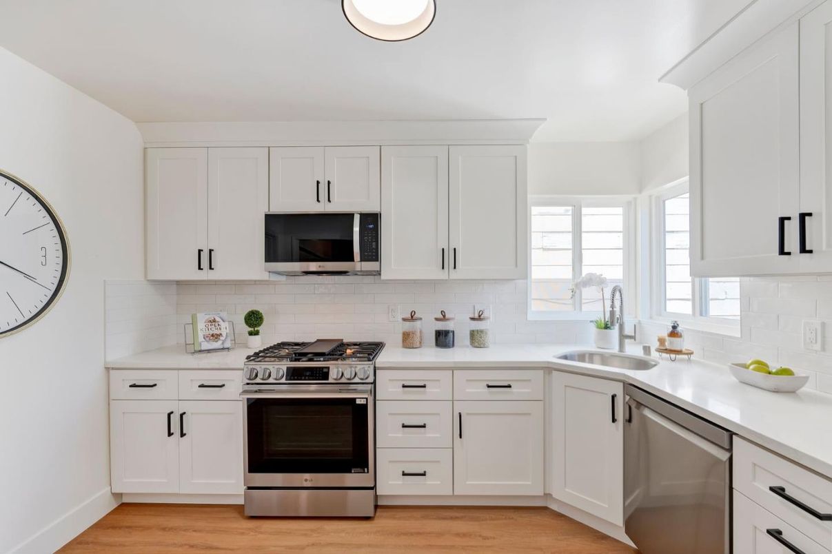 Interior, Kitchen, Stainless Steel Appliances, Wood Texture Flooring