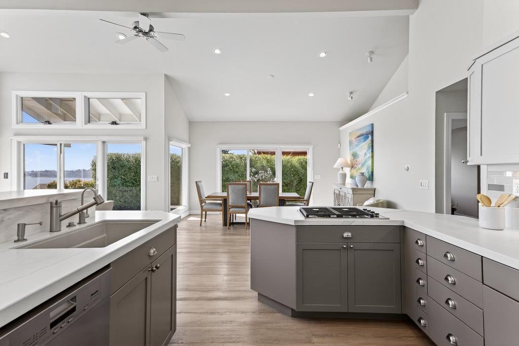 Dining room, Interior, Kitchen, Recessed Lighting, Wood Texture Flooring