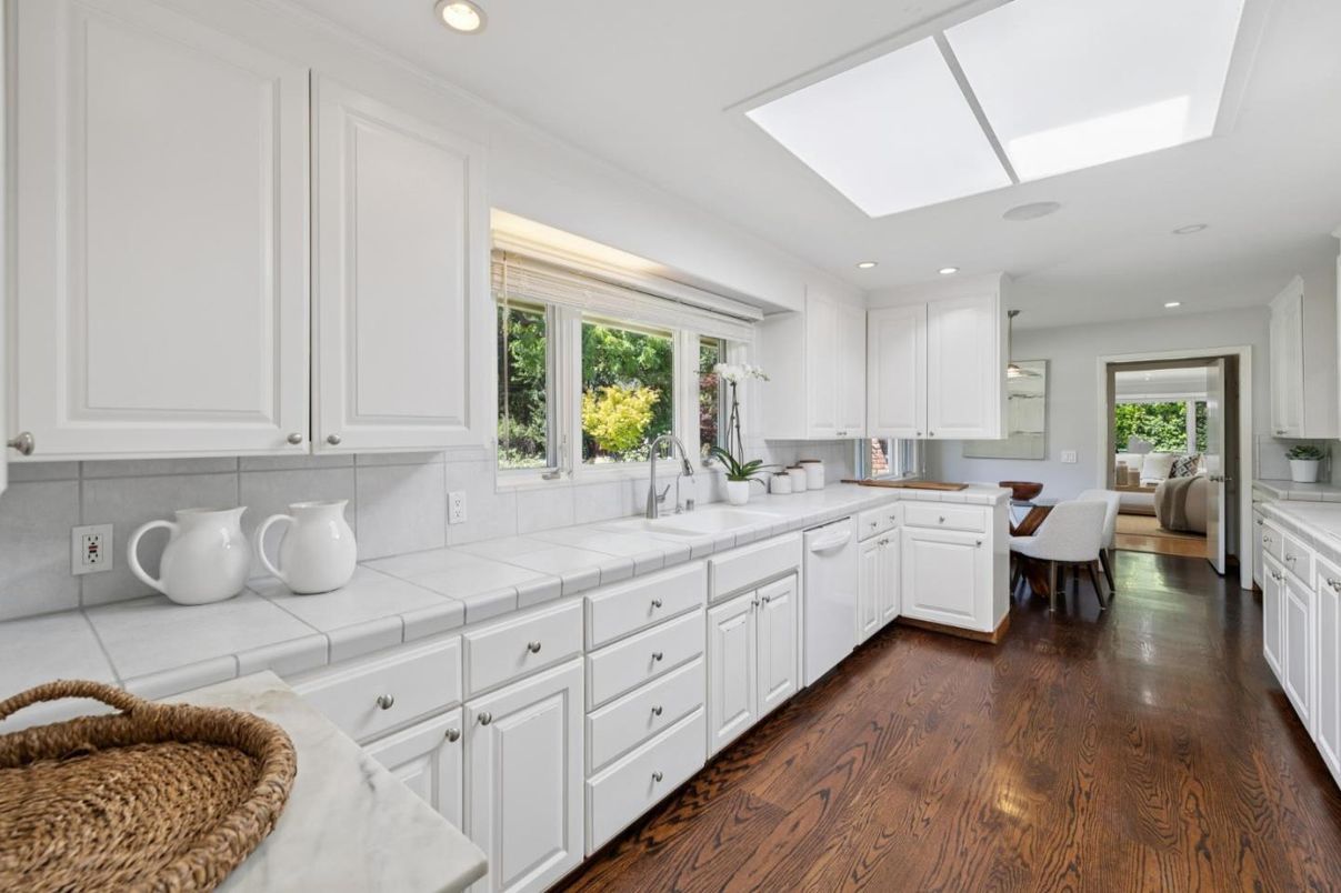 Dining room, Interior, Kitchen, Recessed Lighting, Tile Countertops, Wood Texture Flooring