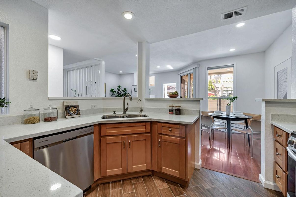 Dining room, Interior, Kitchen, Recessed Lighting, Wood Texture Flooring