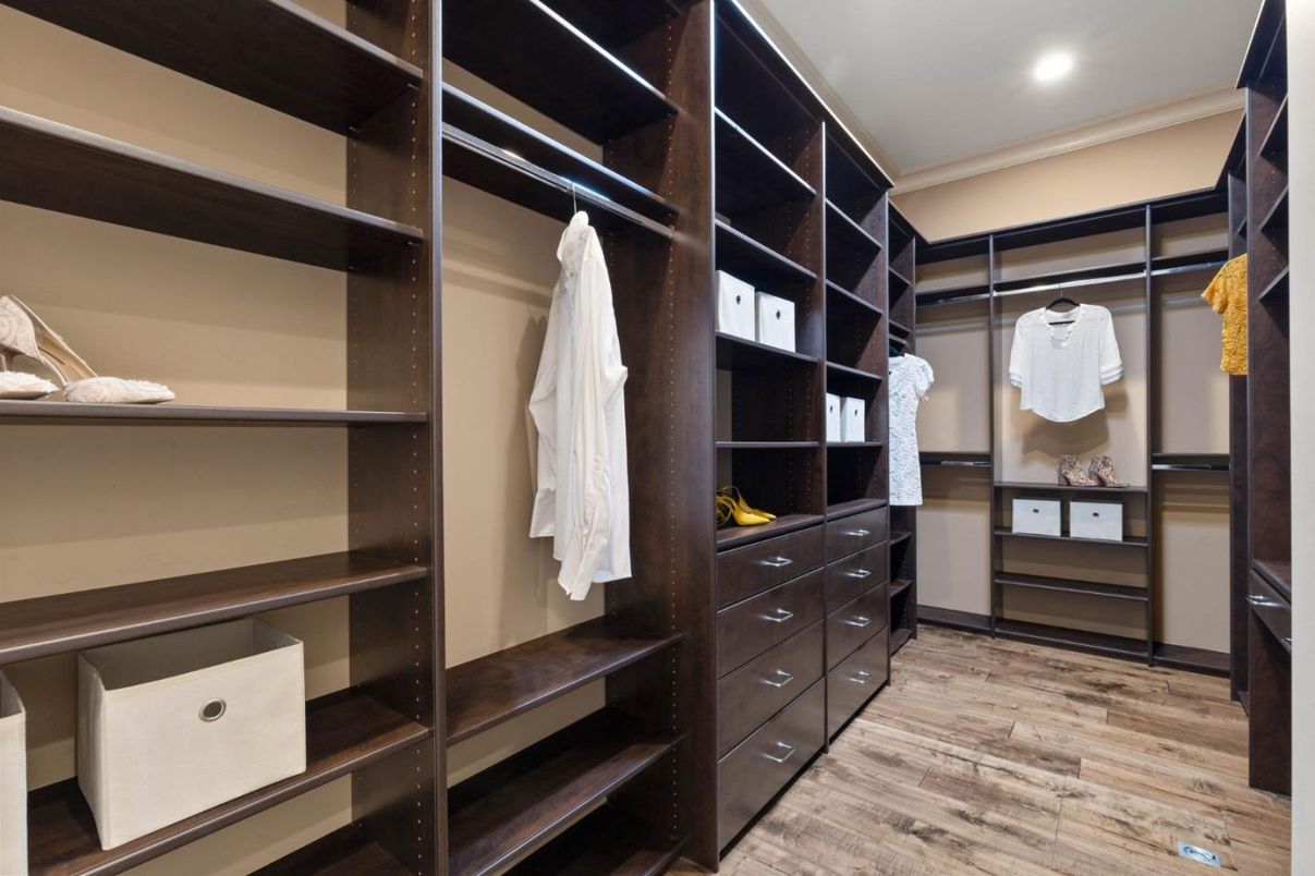Interior, Recessed Lighting, Walk-in Closets, Wood Texture Flooring