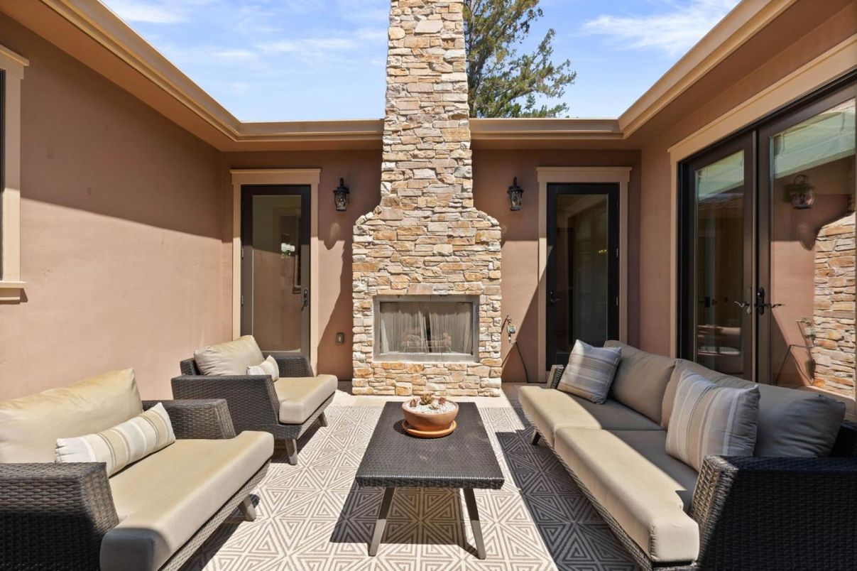 Exterior, Fireplace