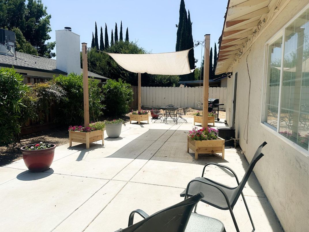 Backyard, Exterior