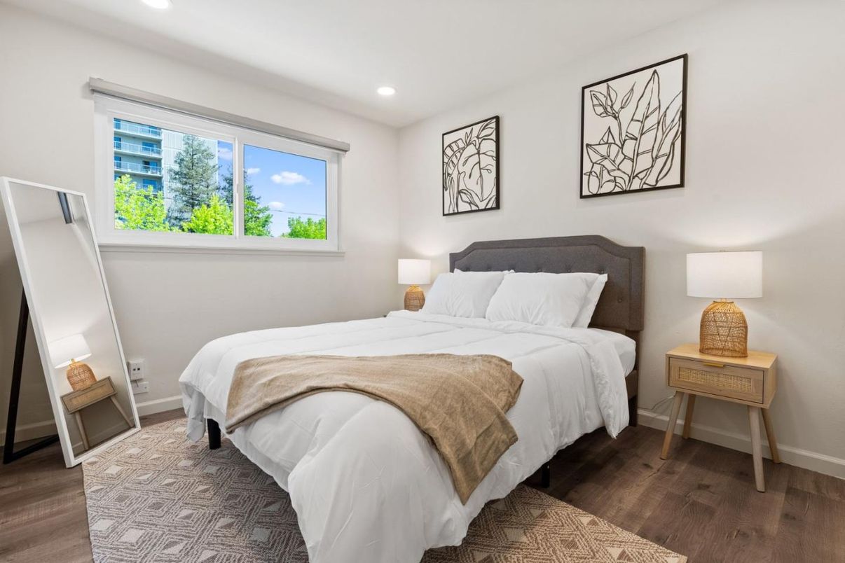 Bedroom, Interior, Recessed Lighting, Wood Texture Flooring