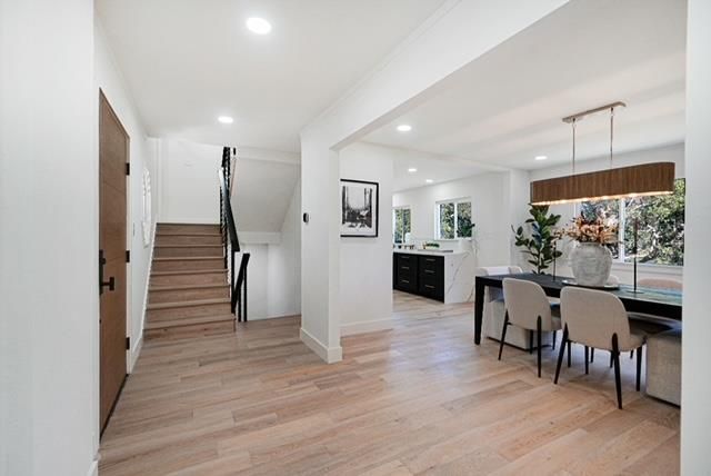 Dining room, Interior, Kitchen, Pendant Lights, Recessed Lighting, Wood Texture Flooring