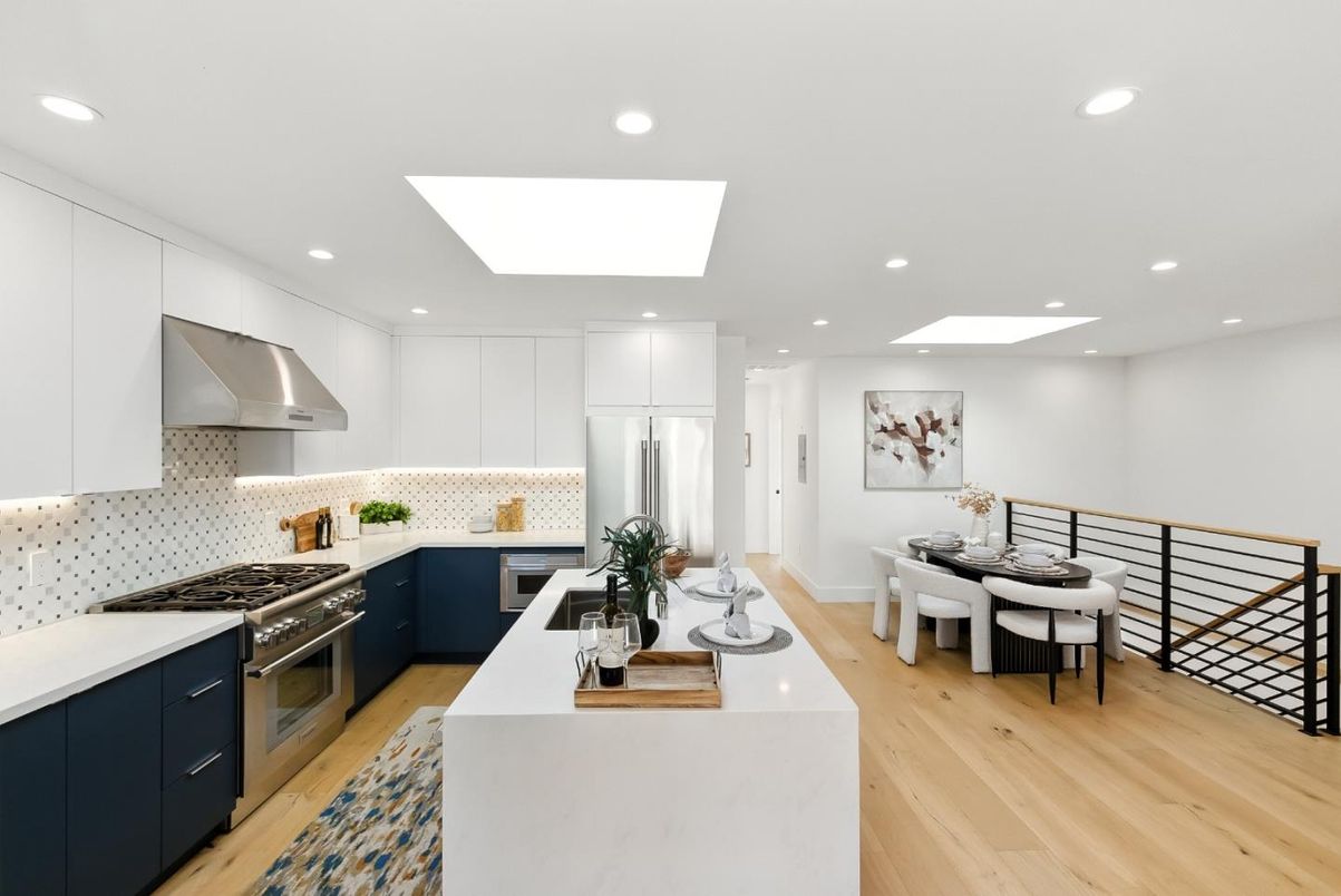 Dining room, Interior, Kitchen, Recessed Lighting, Stainless Steel Appliances, Wood Texture Flooring