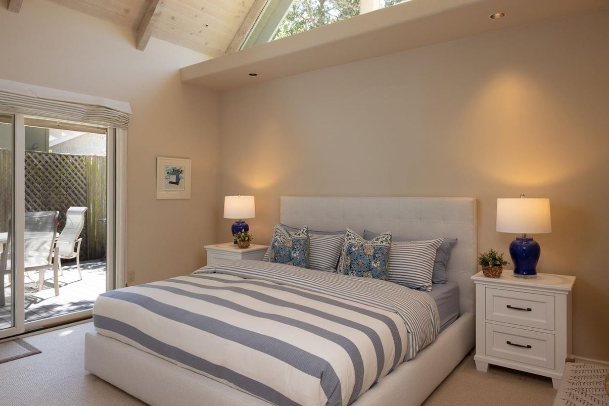 Bedroom, Interior, Wooden Beams, Wooden Ceilings