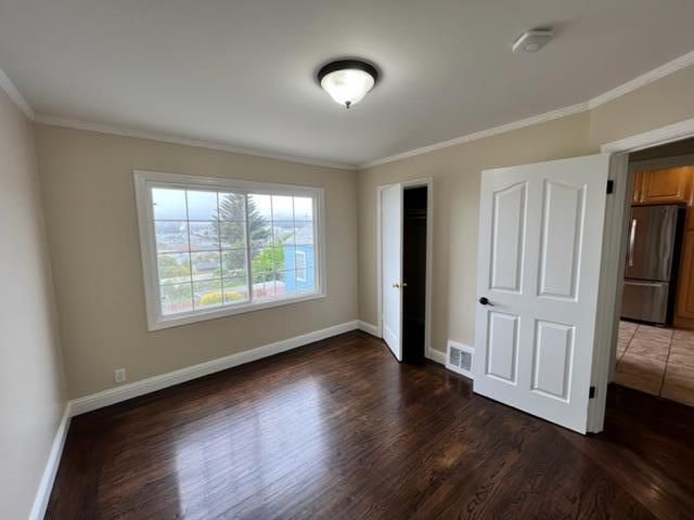 Empty room, Interior, Kitchen, Stainless Steel Appliances, Wood Texture Flooring