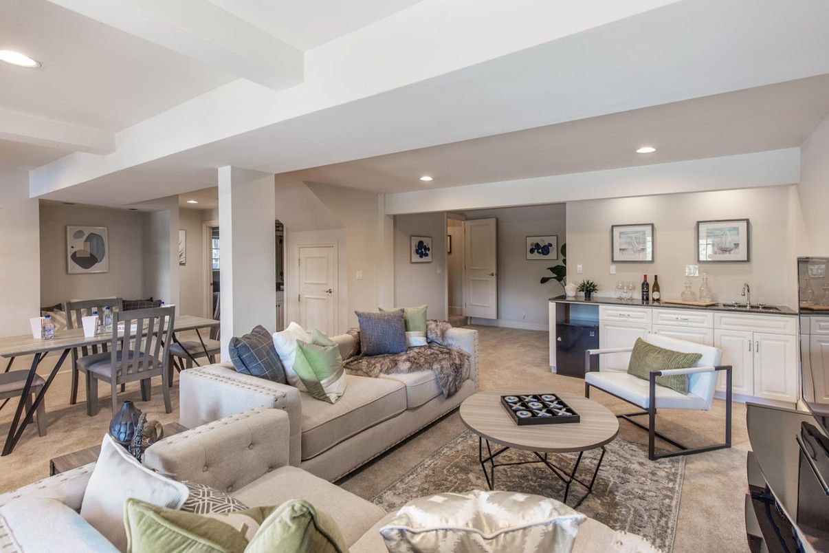 Dining room, Interior, Living room, Recessed Lighting