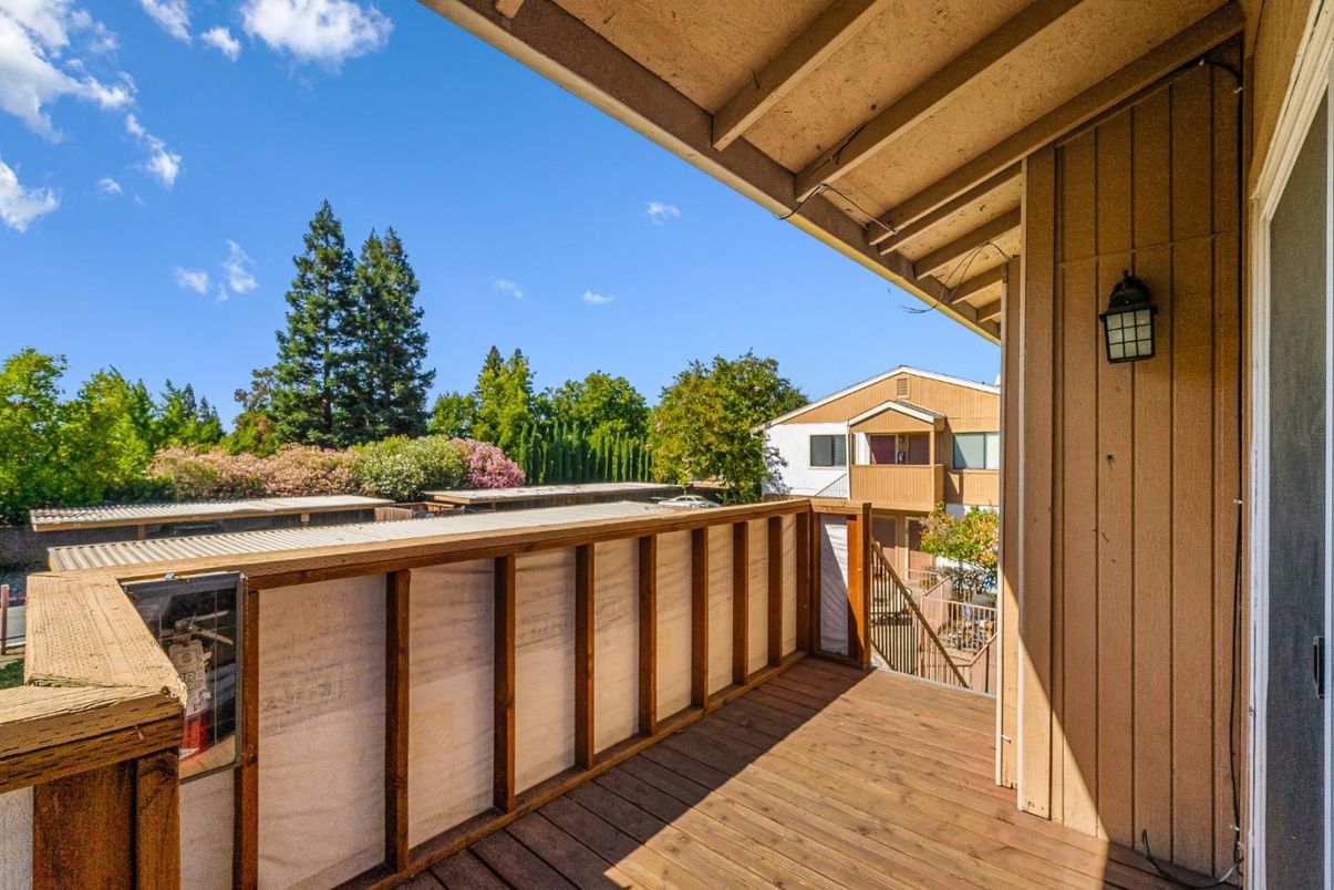 Exterior, Wood Texture Flooring