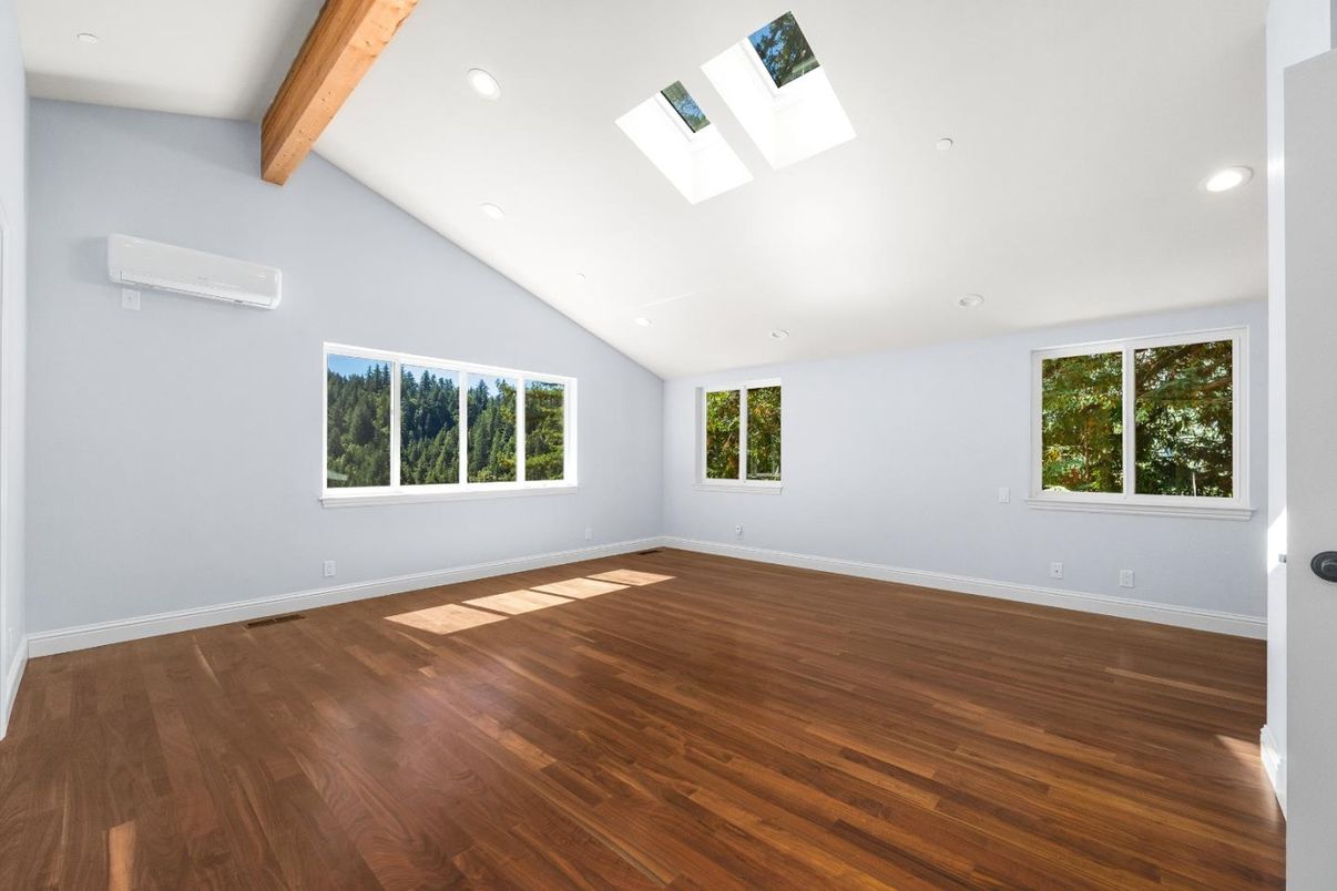 Empty room, Interior, Recessed Lighting, Wooden Beams, Wood Texture Flooring