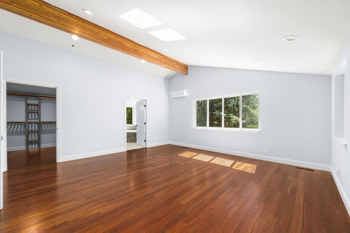 Empty room, Interior, Recessed Lighting, Wooden Beams, Wood Texture Flooring