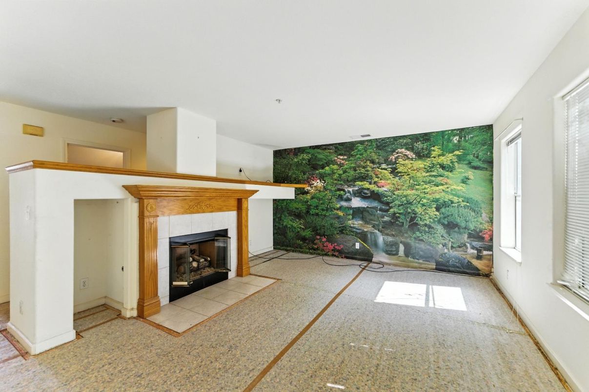 Empty room, Fireplace, Interior