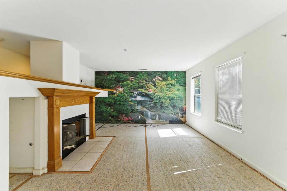 Empty room, Fireplace, Interior