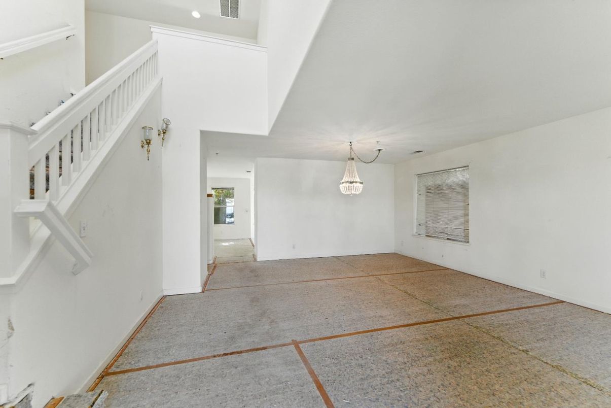 Chandelier, Empty room, Interior