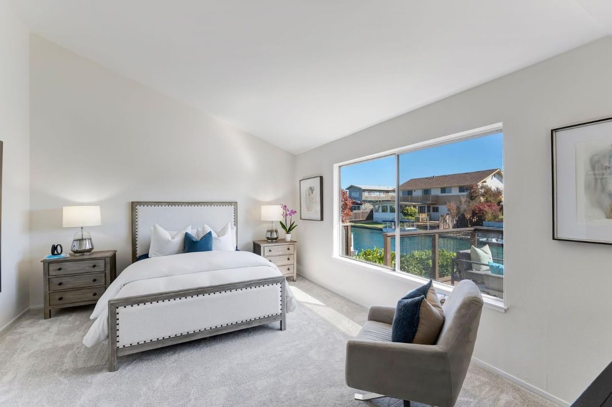 Bedroom, Interior, Water