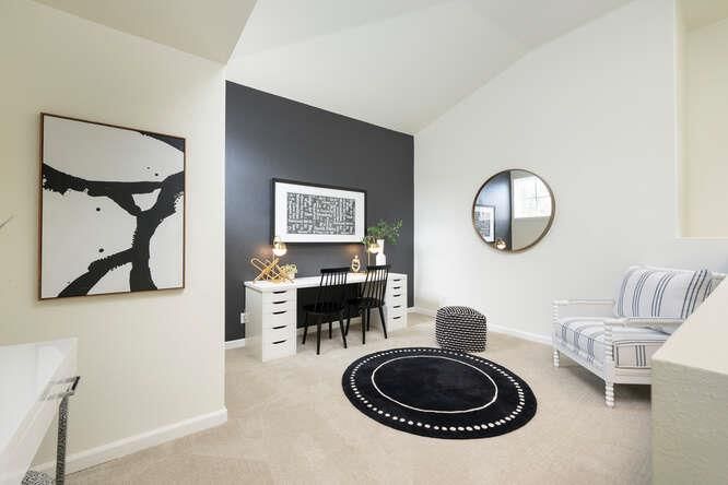 Home Office, Interior