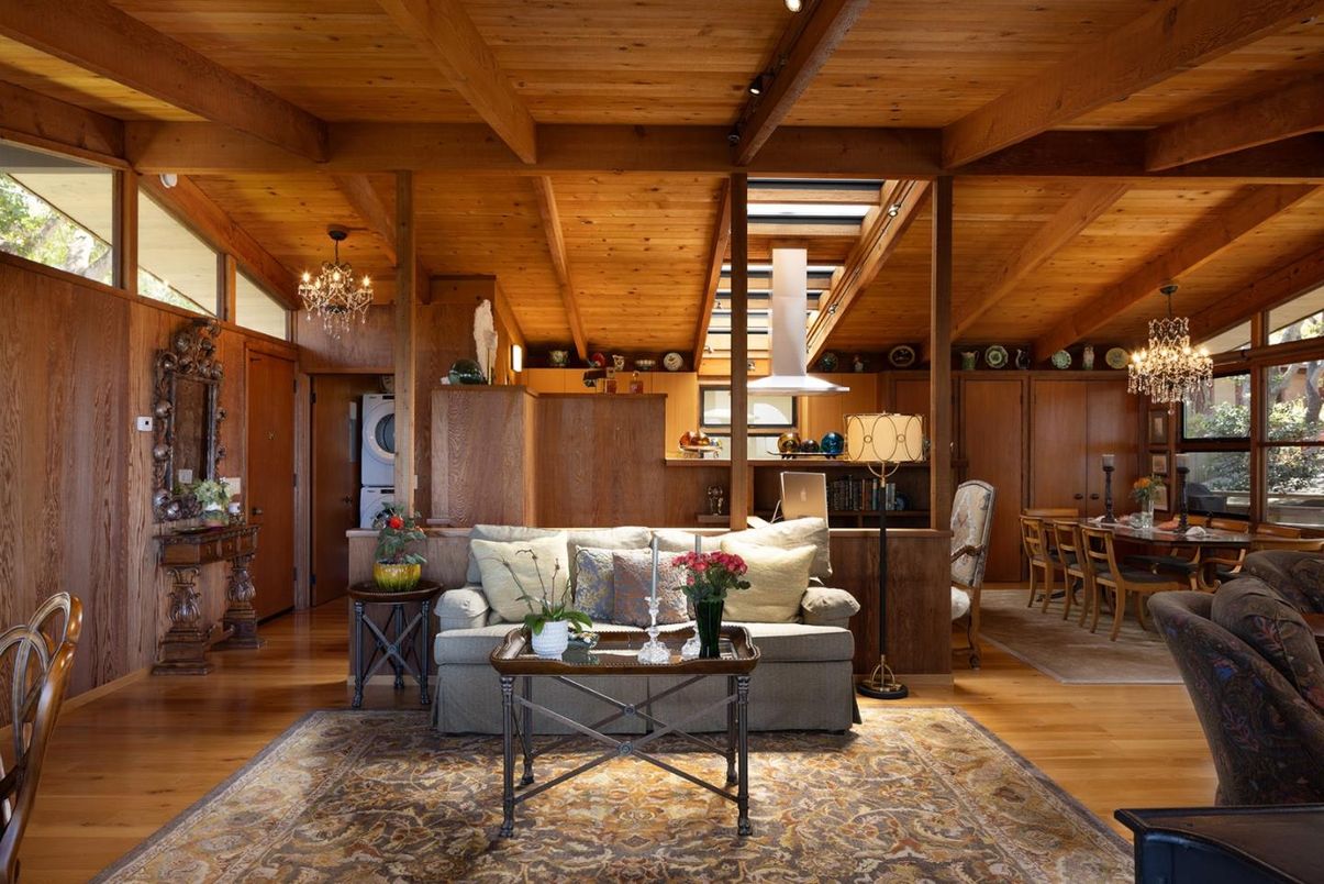 Chandelier, Dining room, Interior, Living room, Wooden Beams, Wooden Ceilings, Wood Texture Flooring, Wooden Walls