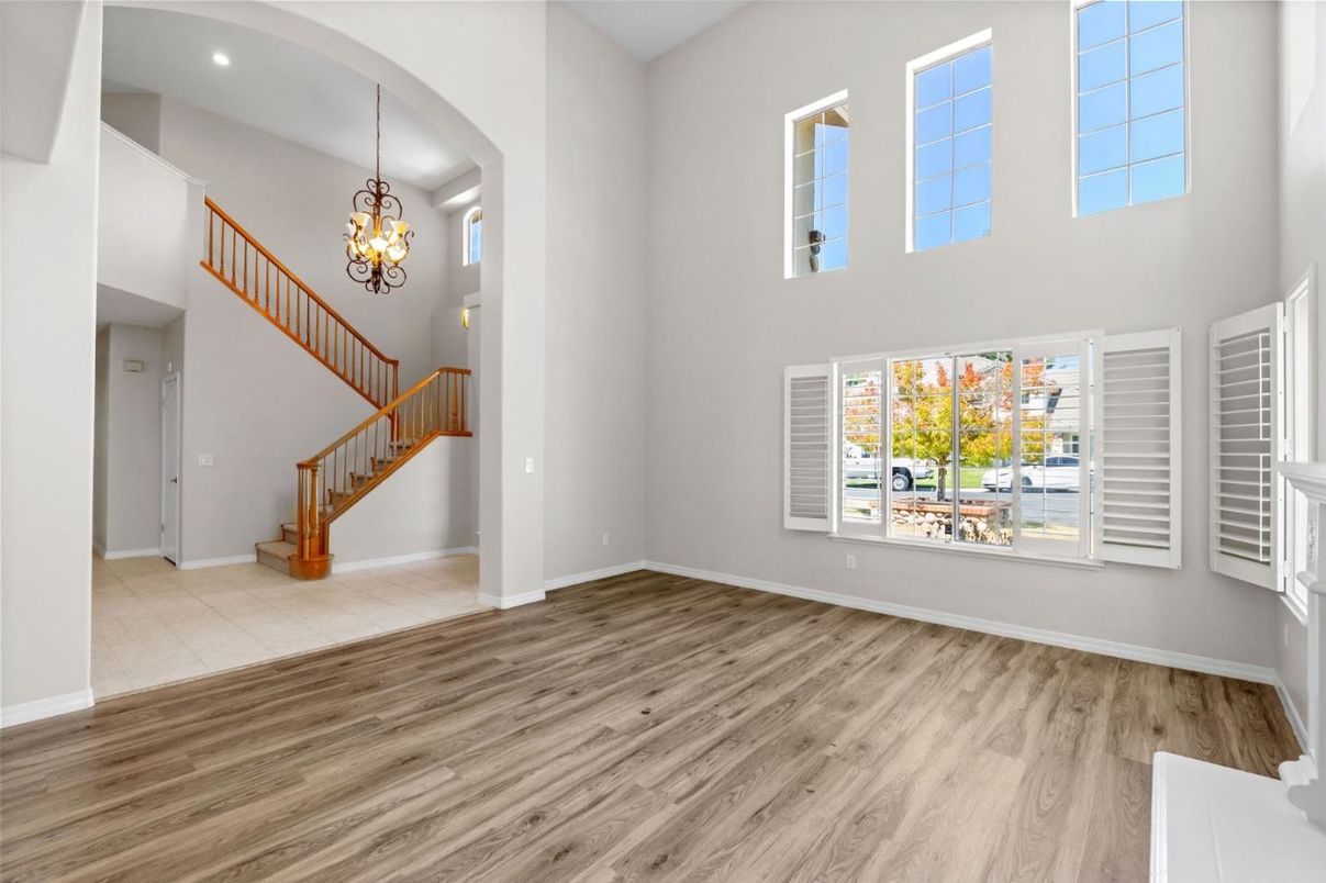 Chandelier, Interior, Recessed Lighting, Wood Texture Flooring