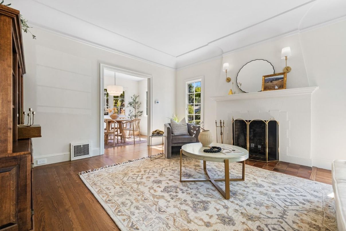 Dining room, Fireplace, Interior, Wood Texture Flooring