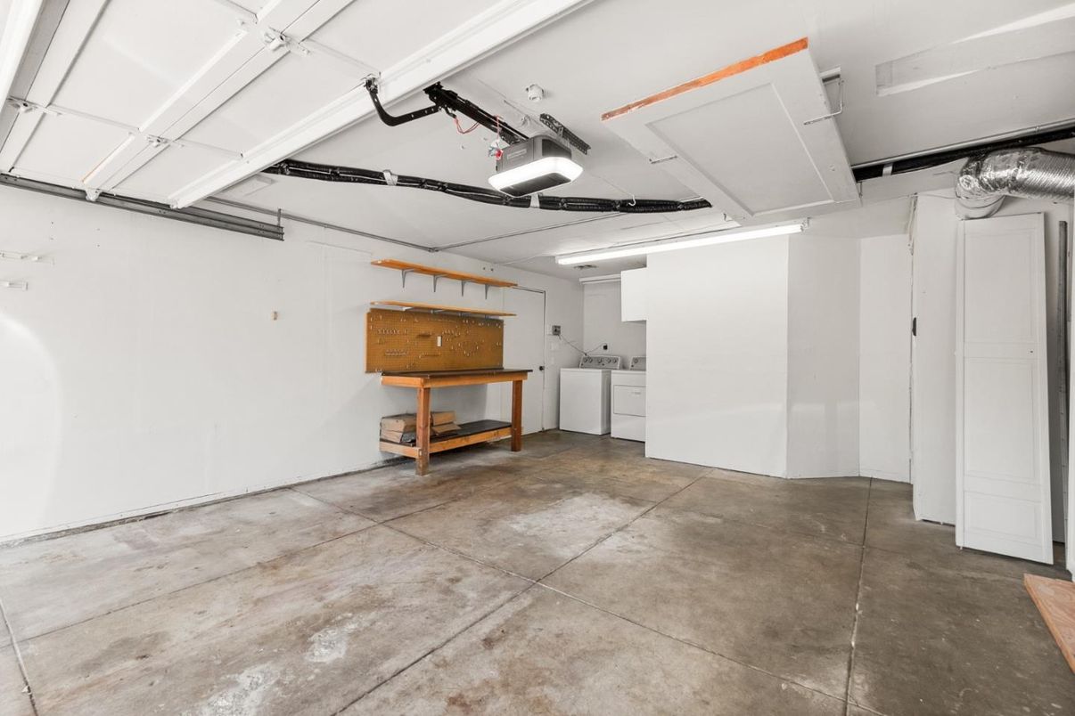Garage, Interior