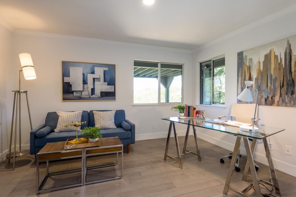 Home Office, Interior, Recessed Lighting, Wood Texture Flooring