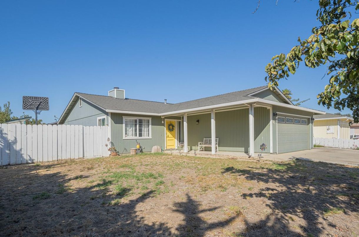 Attached, Backyard, Exterior, Facade, Ranch
