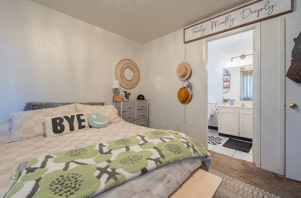 Bedroom, Interior