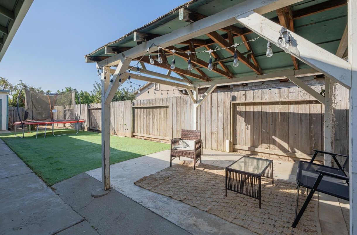 Backyard, Exterior, Playground