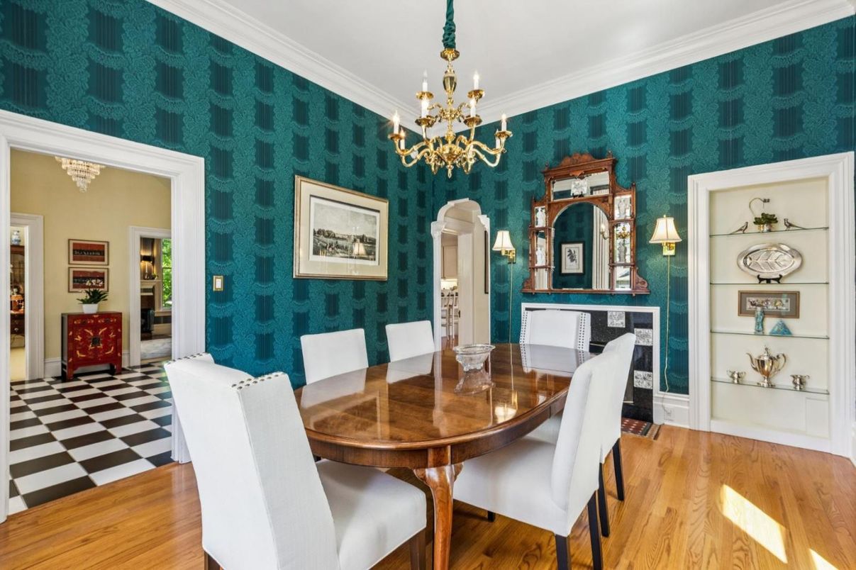 Chandelier, Dining room, Interior, Wood Texture Flooring