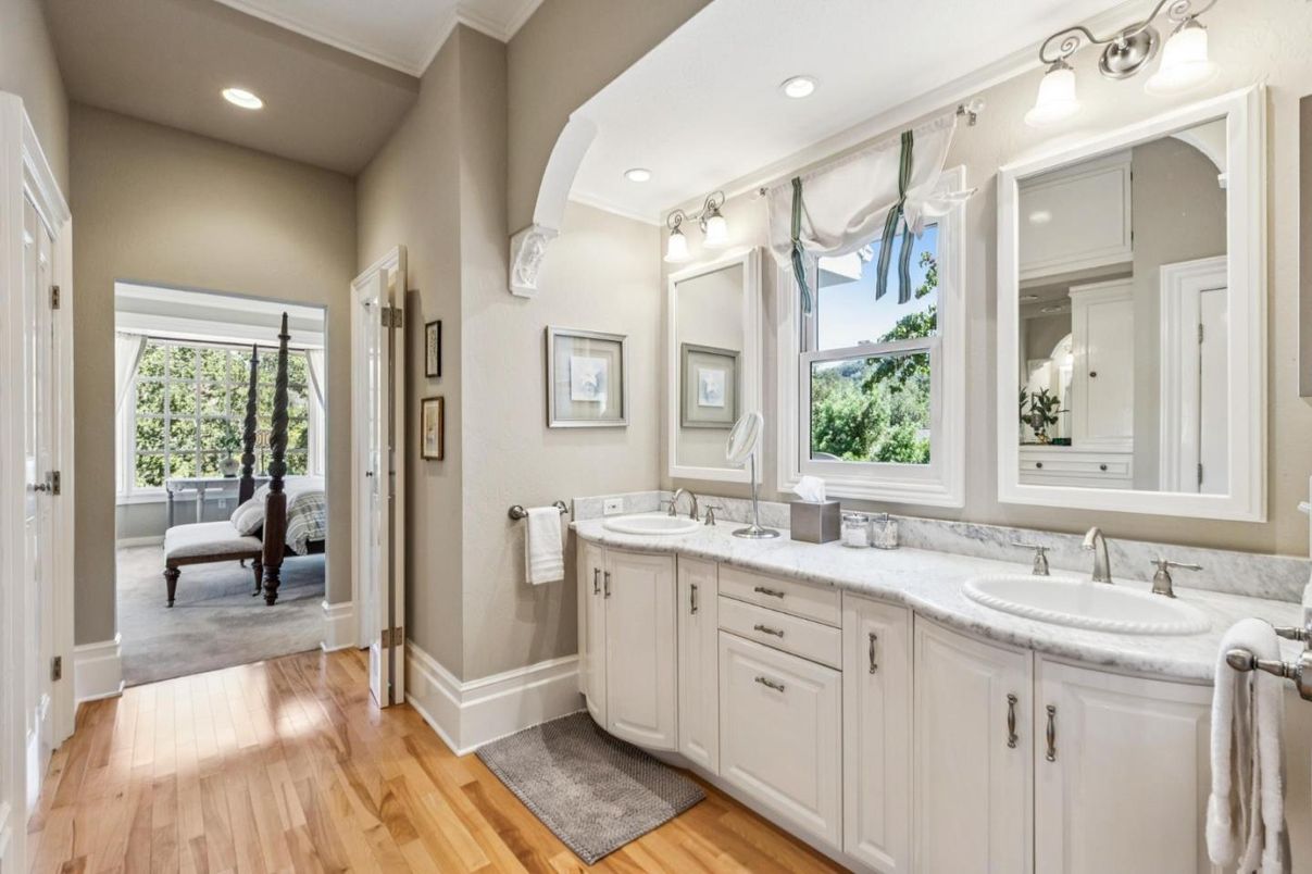 Bathroom, Dual Sink Vanities, Interior, Recessed Lighting, Wood Texture Flooring