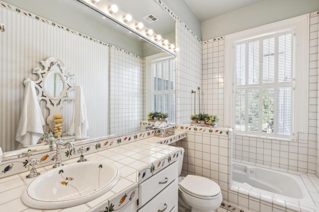 Bathroom, Interior, Tile Countertops