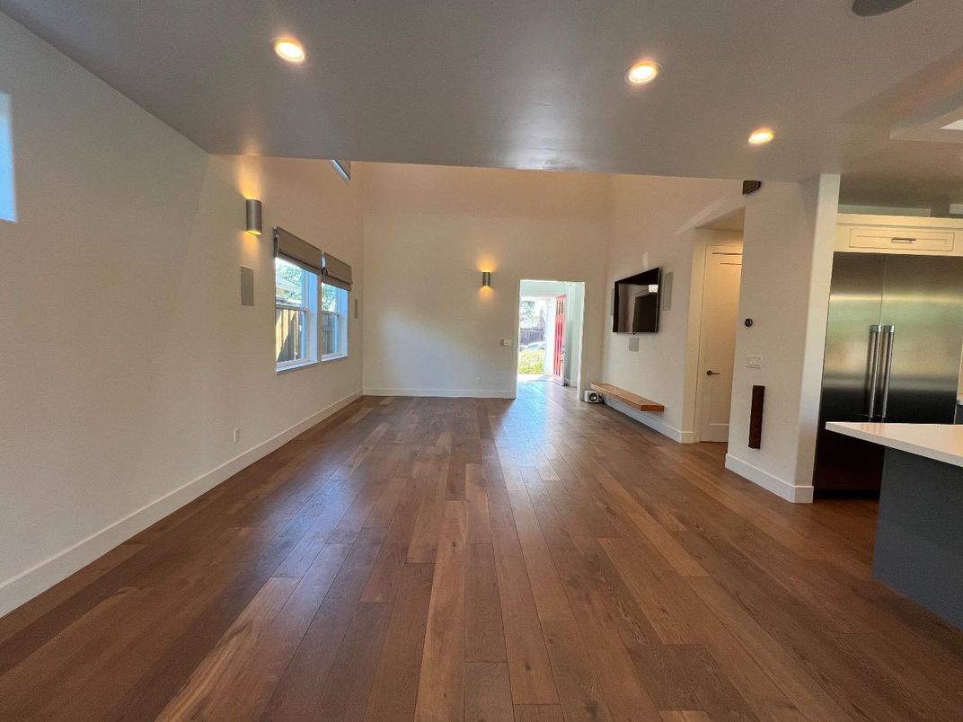 Empty room, Interior, Recessed Lighting, Wood Texture Flooring