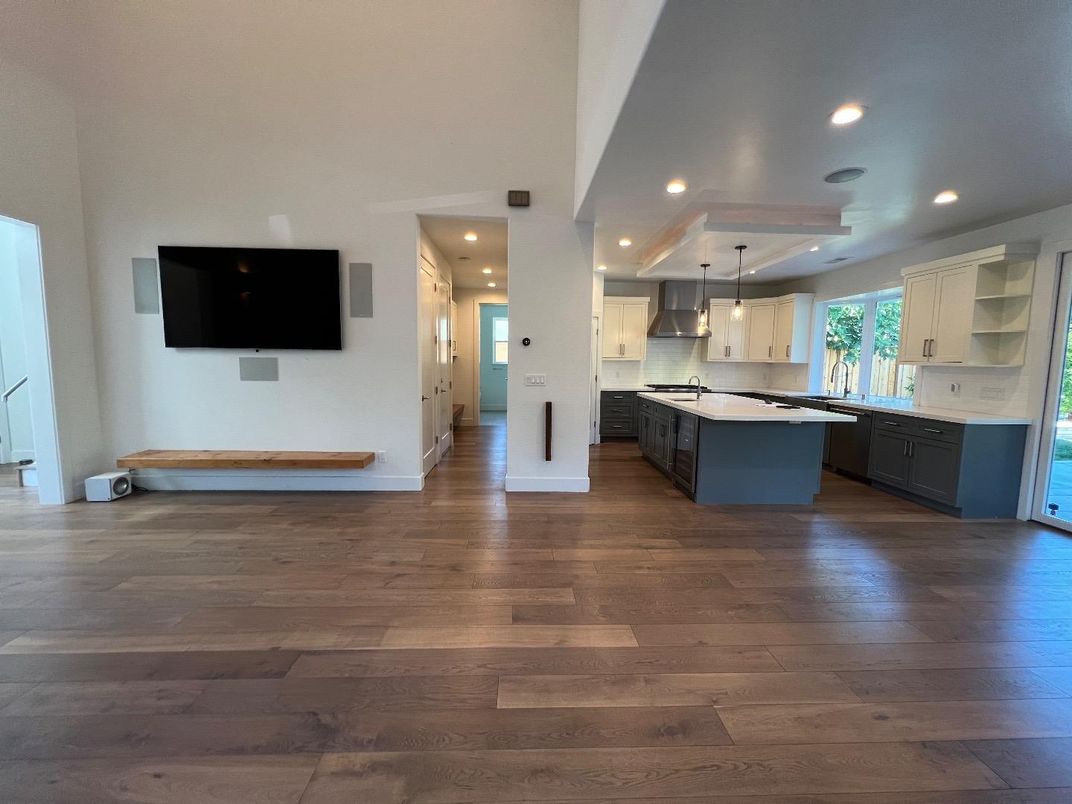 Interior, Kitchen, Pendant Lights, Recessed Lighting, Wood Texture Flooring