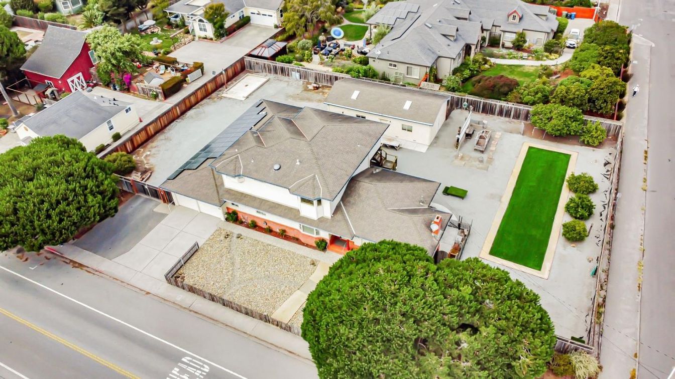 Exterior, Drone