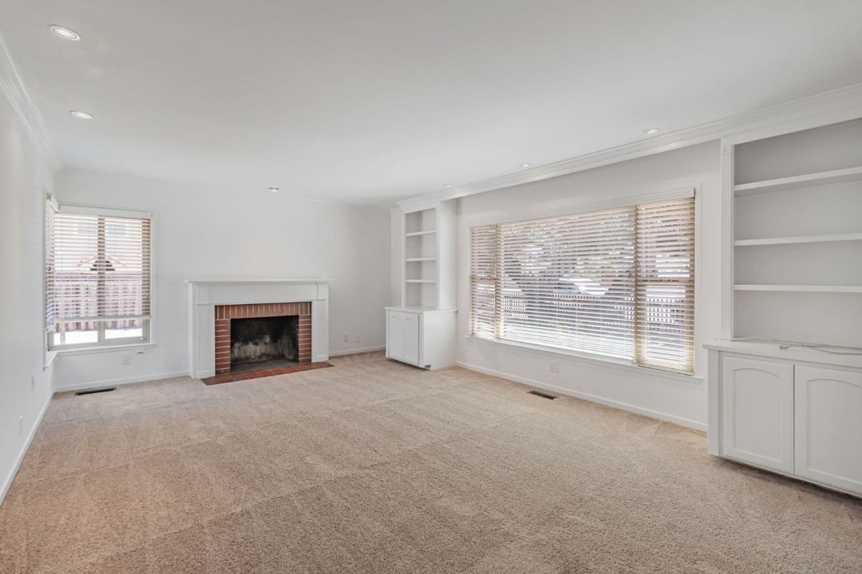 Empty room, Fireplace, Interior, Recessed Lighting