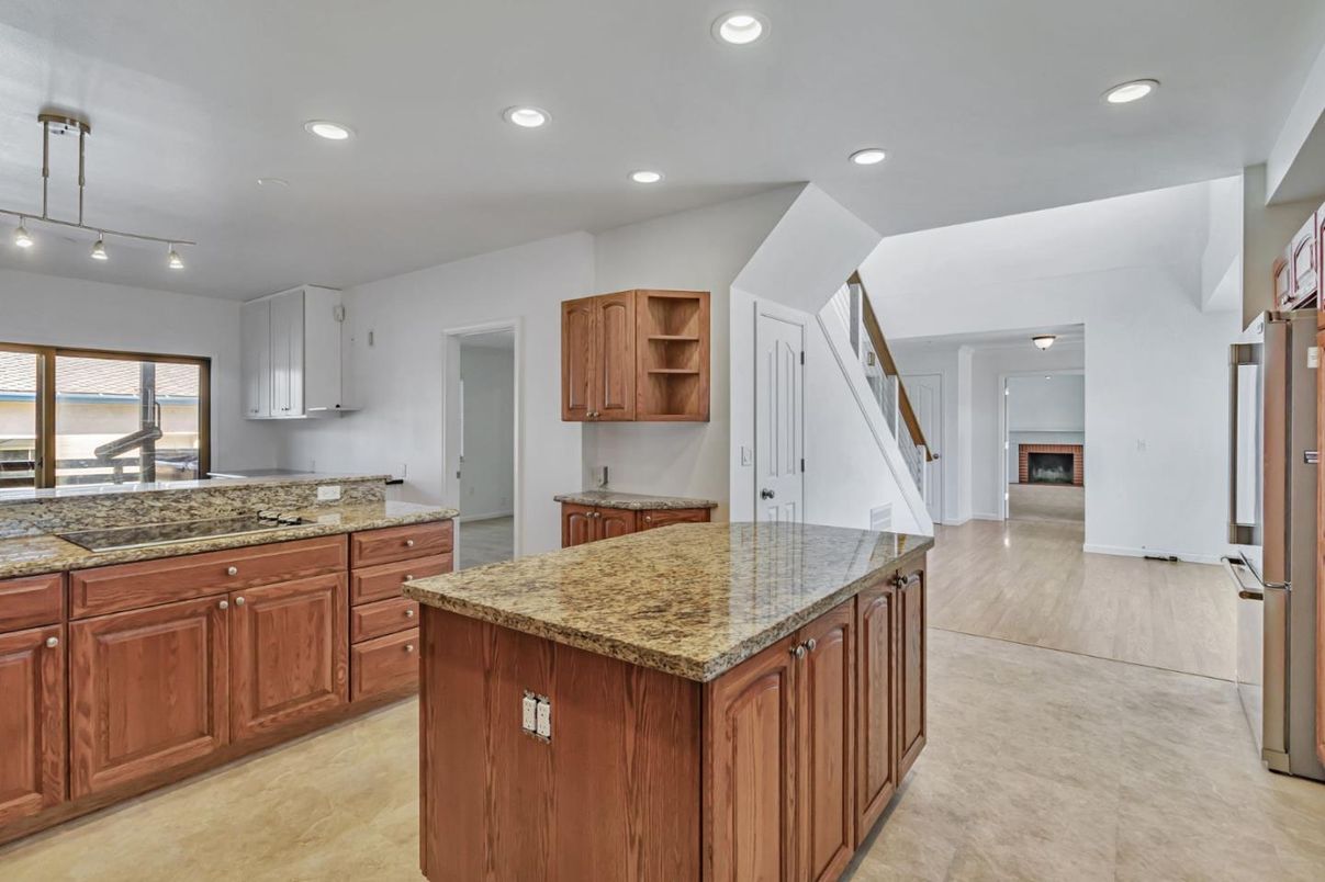 Interior, Kitchen, Recessed Lighting