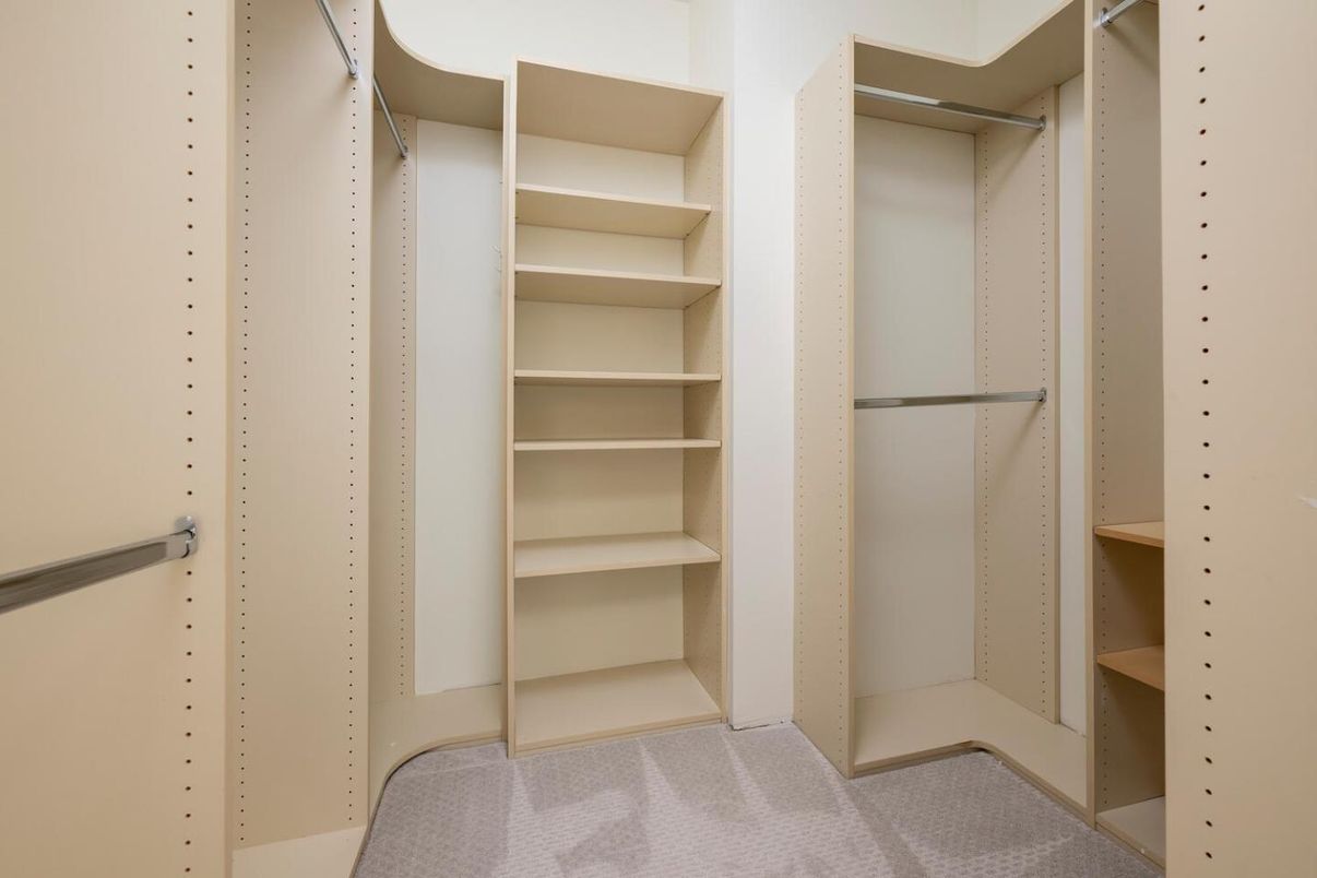 Interior, Walk-in Closets