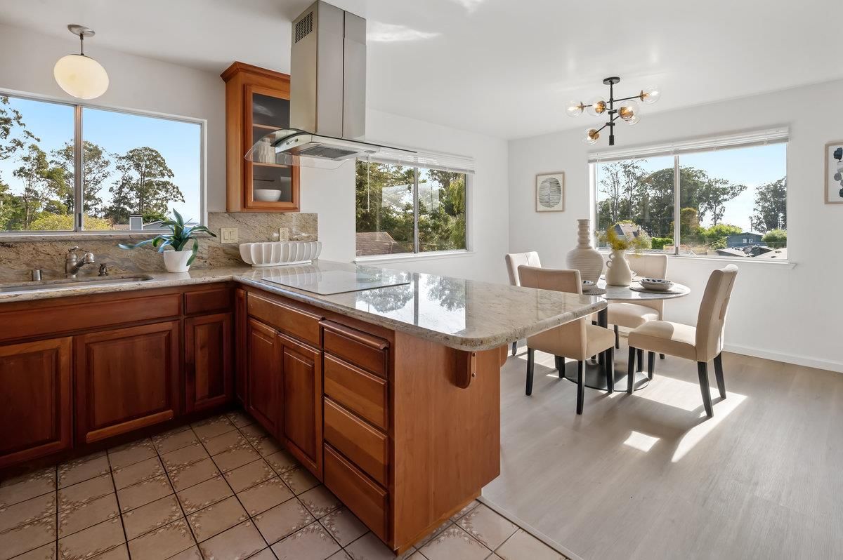 Dining room, Interior, Kitchen, Pendant Lights, Wood Texture Flooring