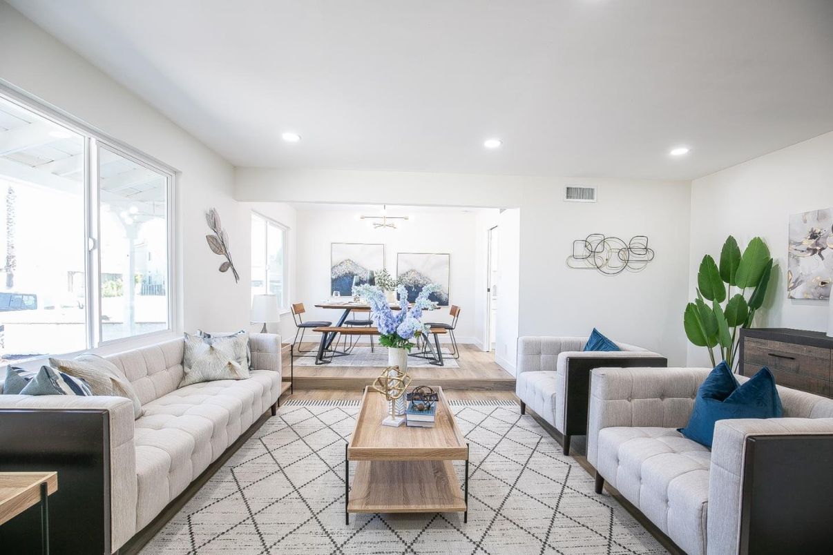 Dining room, Interior, Living room, Recessed Lighting