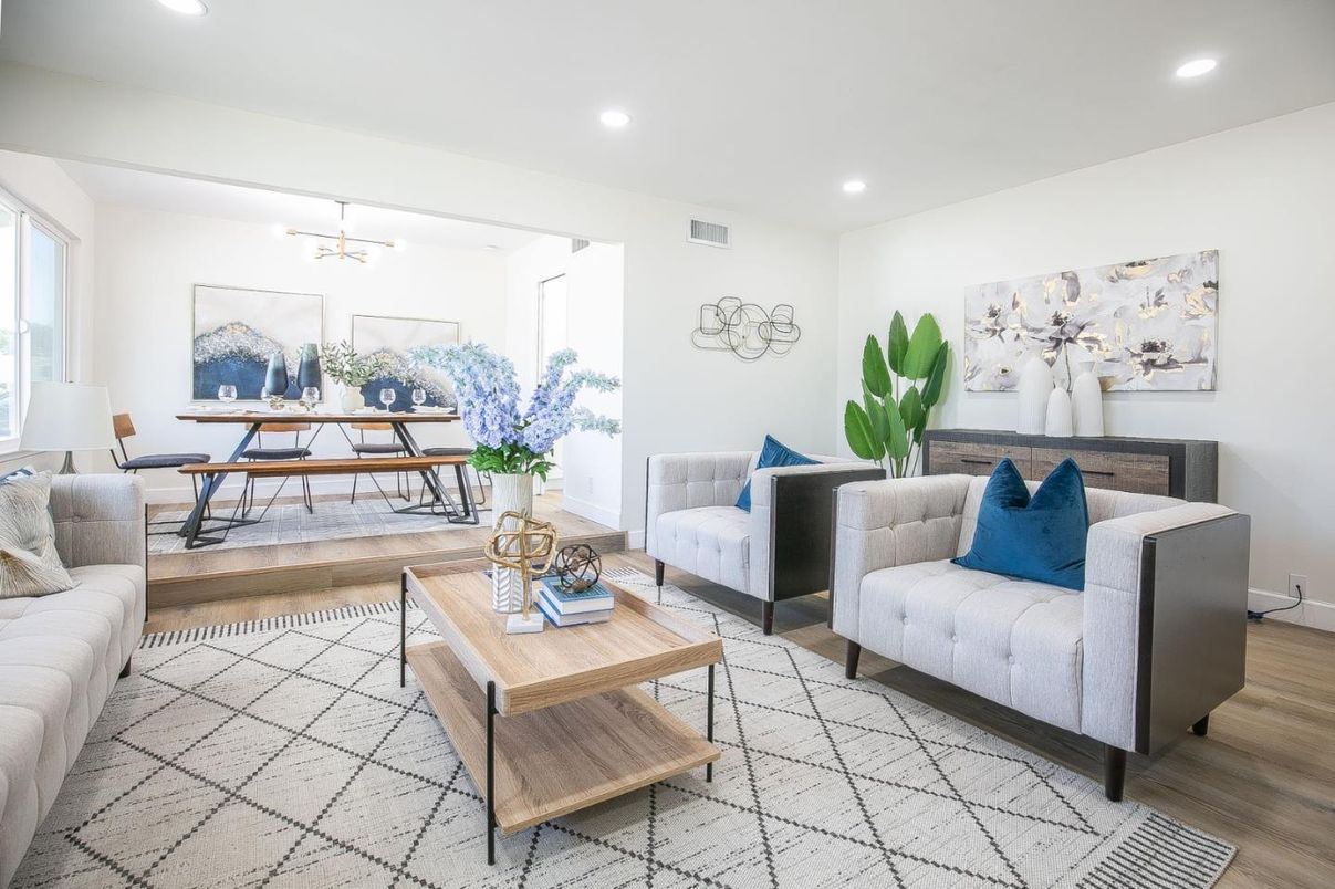 Dining room, Interior, Living room, Recessed Lighting, Wood Texture Flooring