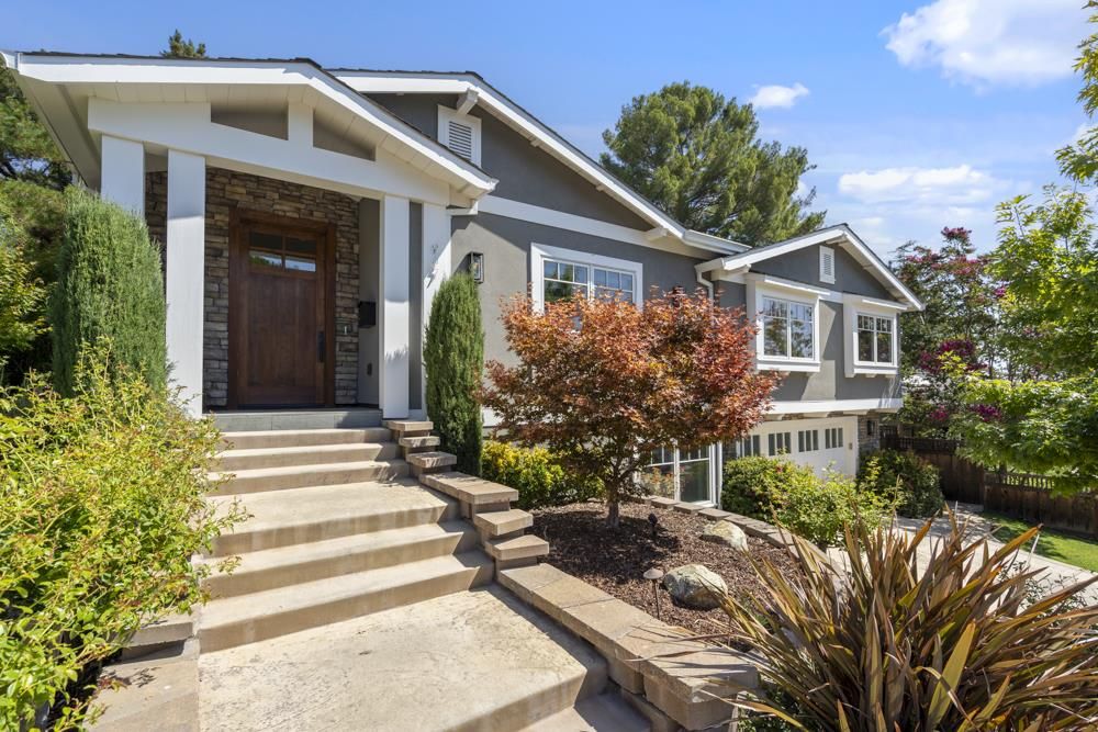 Exterior, Facade, American Craftsman