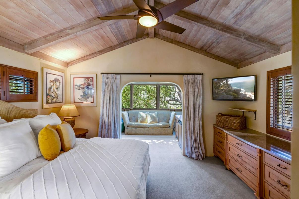 Bedroom, Interior, Wooden Beams, Wooden Ceilings