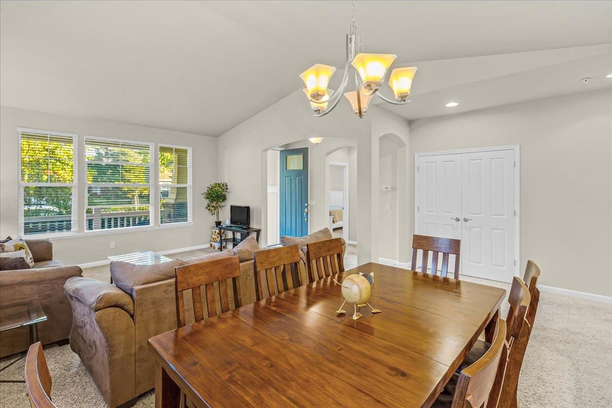 Chandelier, Dining room, Interior, Living room, Piano, Recessed Lighting