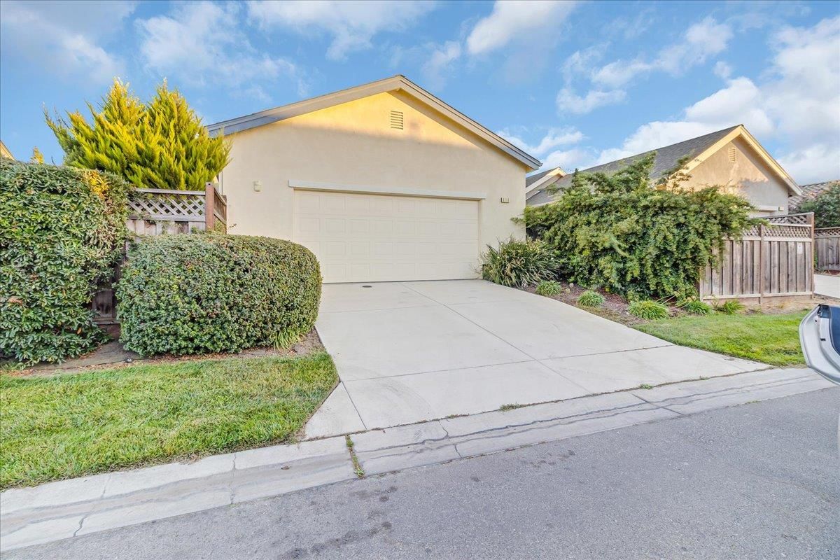 Detached Garage, Exterior
