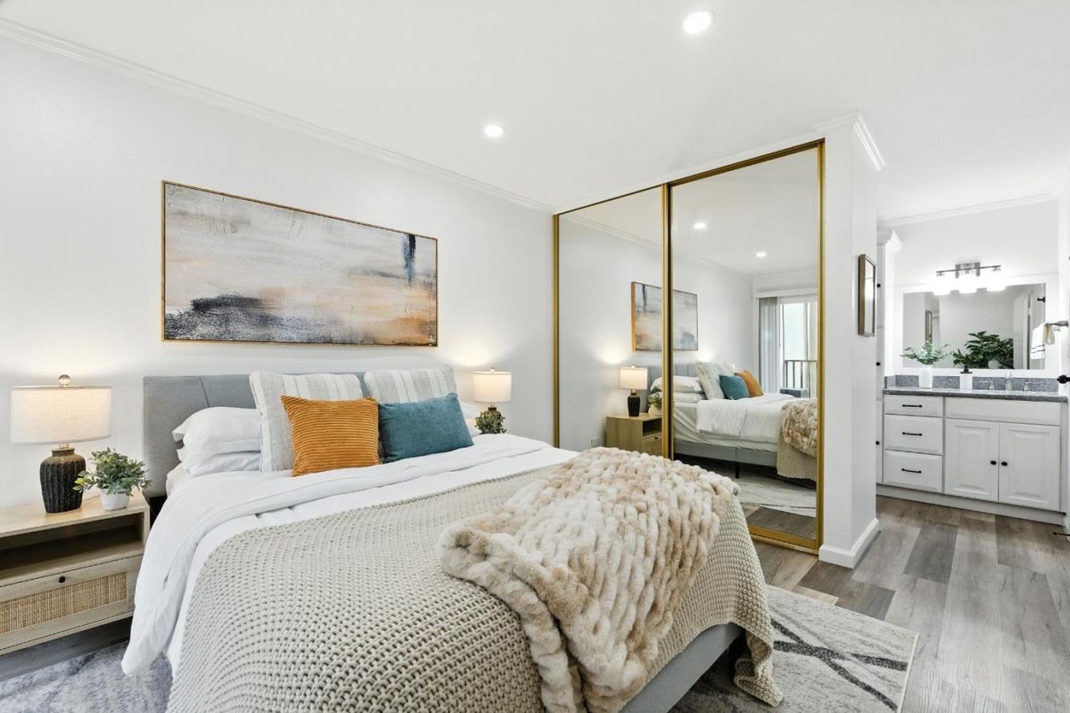 Bedroom, Interior, Recessed Lighting, Wood Texture Flooring