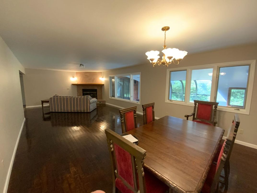 Chandelier, Dining room, Fireplace, Interior, Wood Texture Flooring