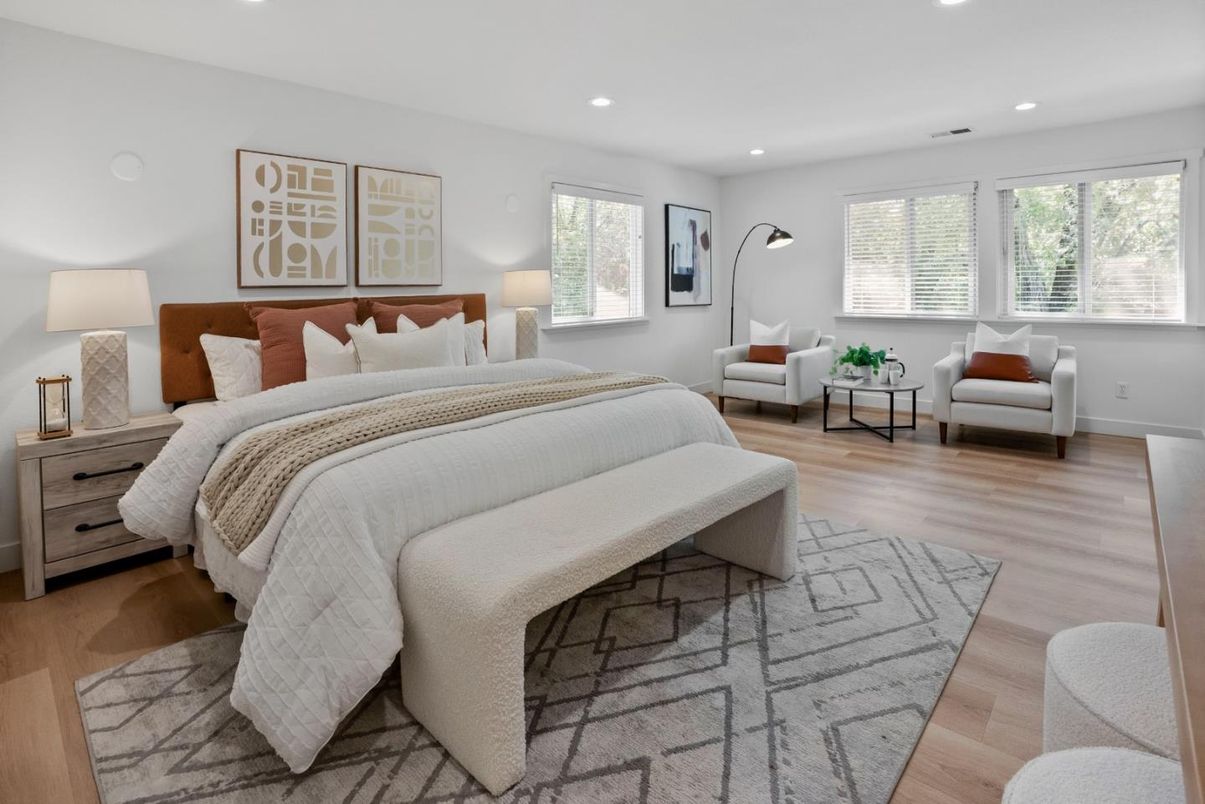 Bedroom, Interior, Recessed Lighting, Wood Texture Flooring
