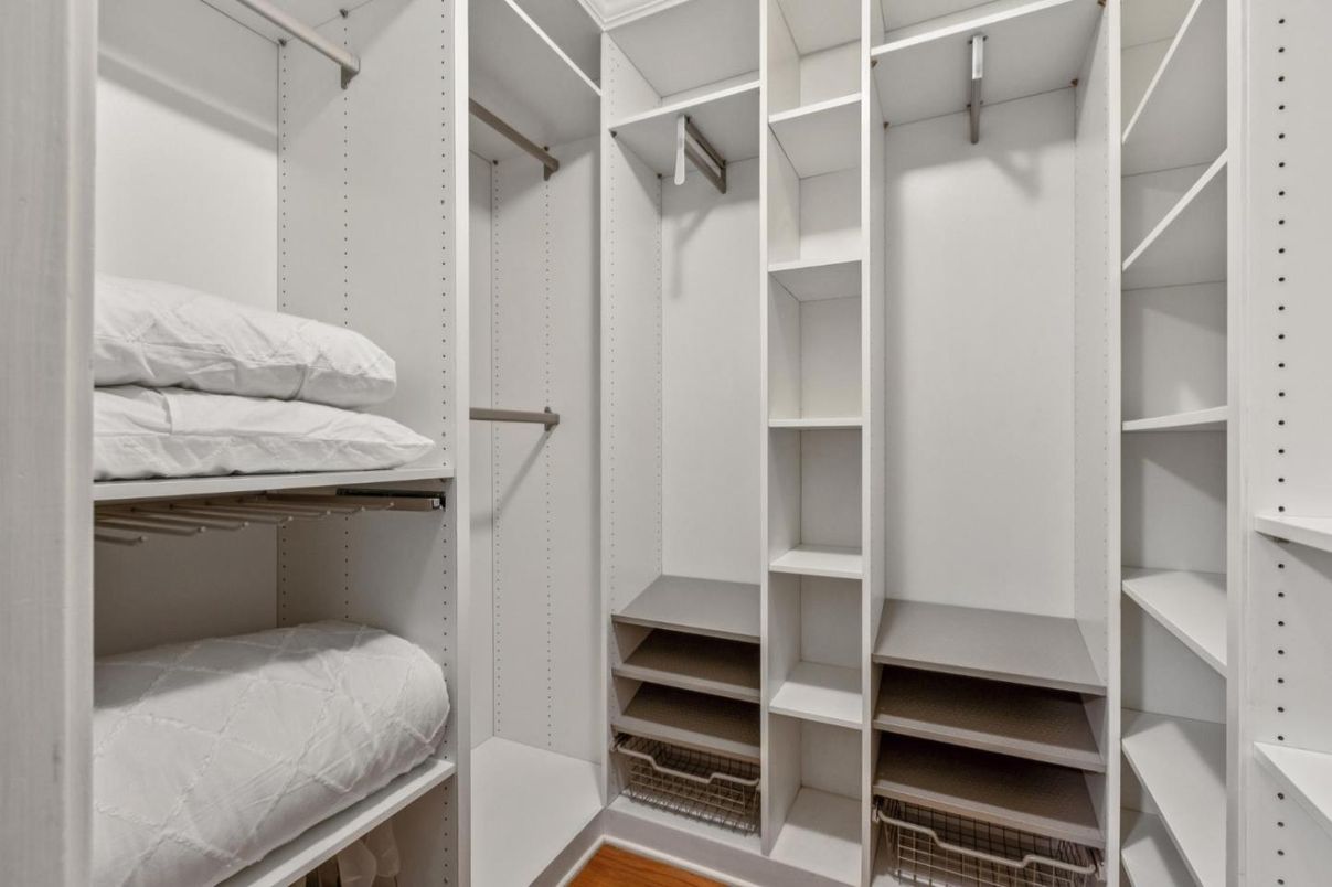 Interior, Walk-in Closets