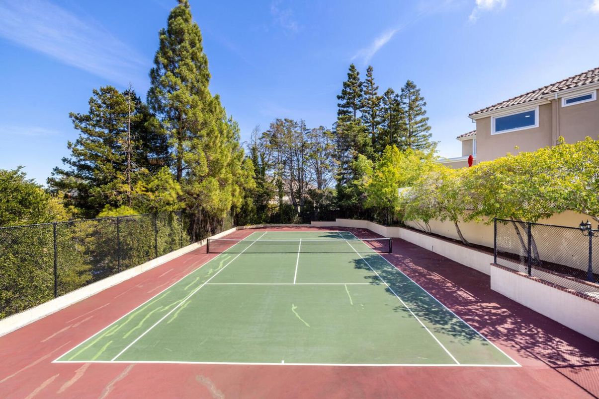 Exterior, Tennis Courts